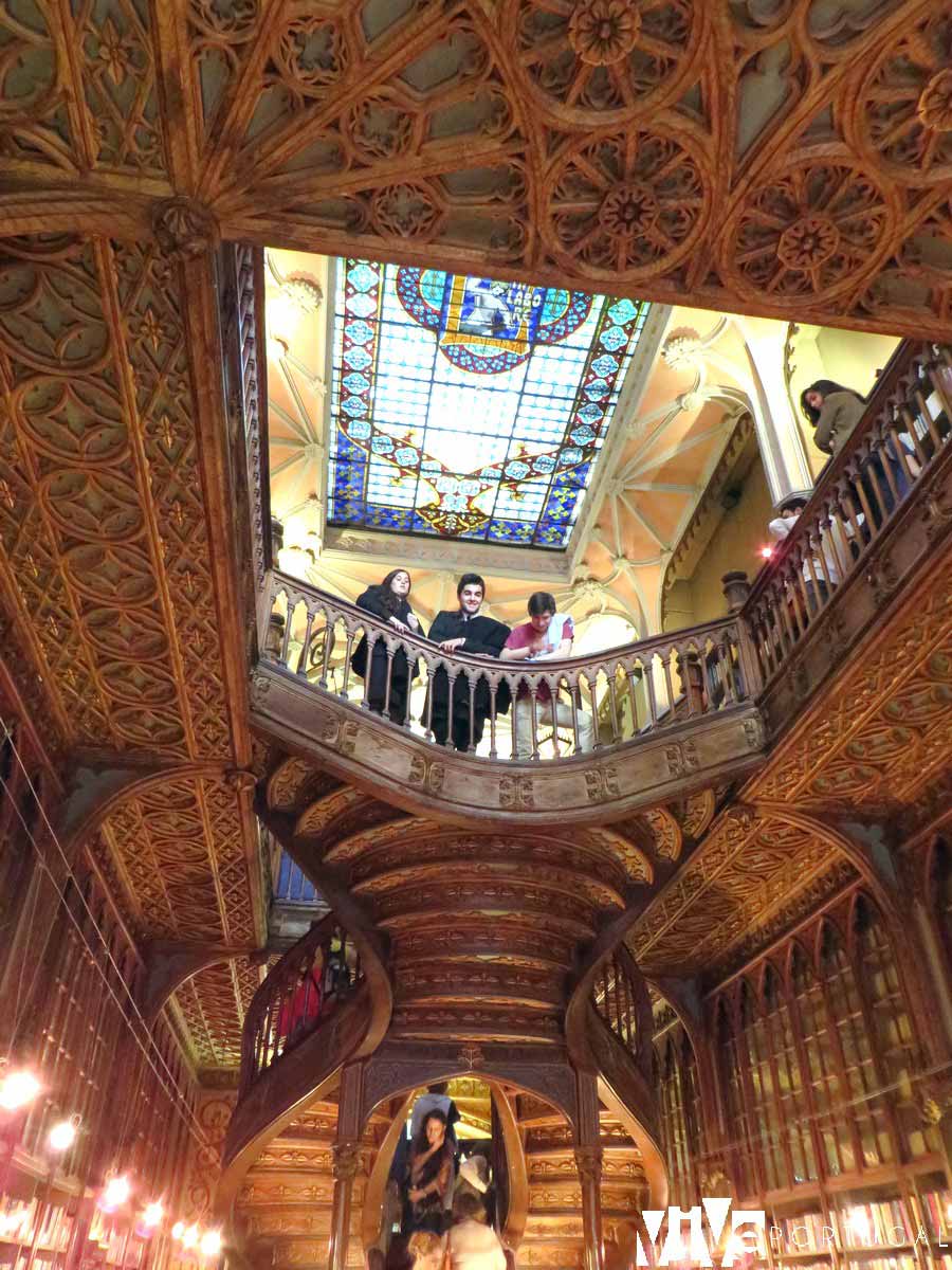 Librería Lello e Irmão guía de Oporto