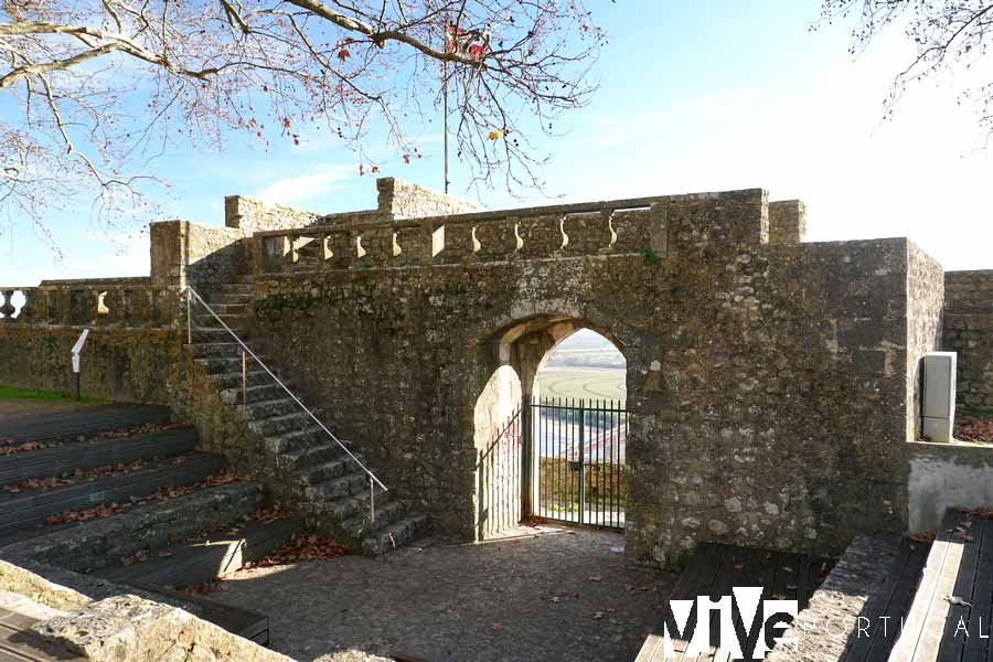 Puerta del Sol de la antigua alcazaba de Santarém