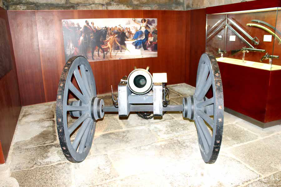 Cañón en el Museo Histórico-Militar de Almeida