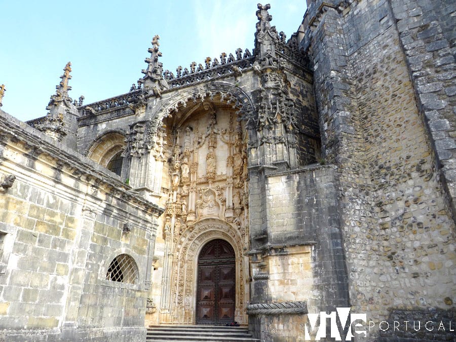 Fachada manuelina de la iglesia del Convento de Cristo