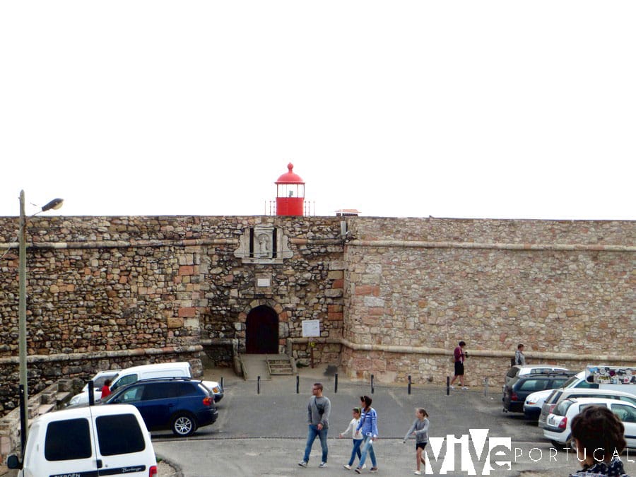 Farol da Nazaré y fuerte de San Miguel qué ver en Nazaré