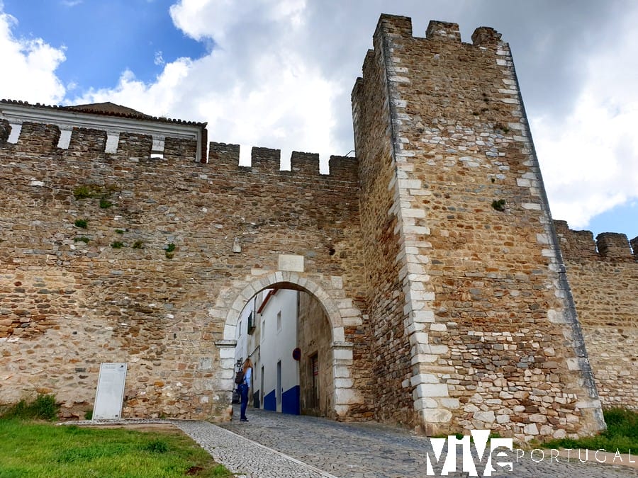 Porta de Santarém qué ver en Estremoz