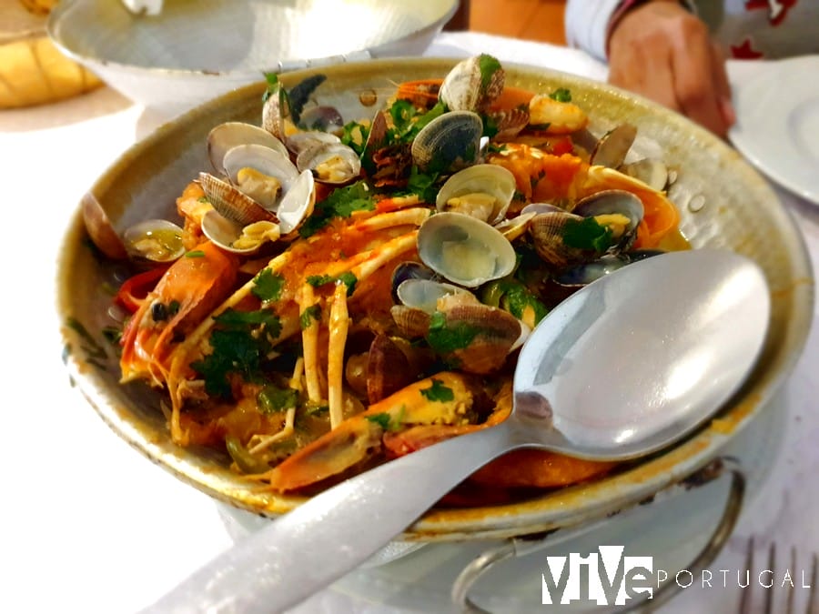 Cataplana de mariscos del restaurante João da Longueira