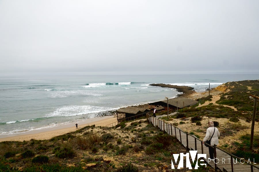 Pasarela de acceso a la praia do Farol