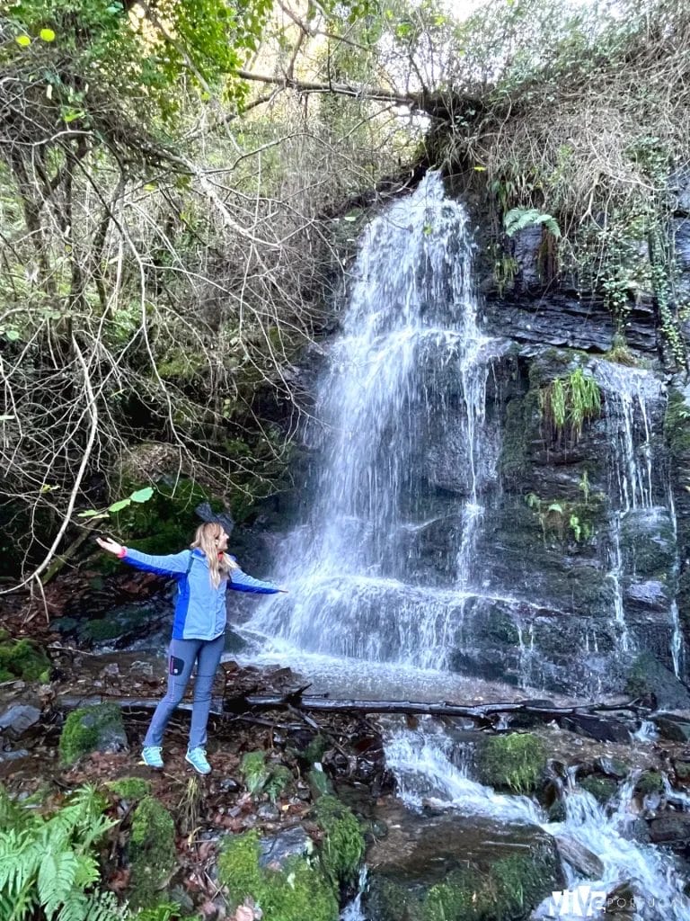 Cascada Penedo do Corvos