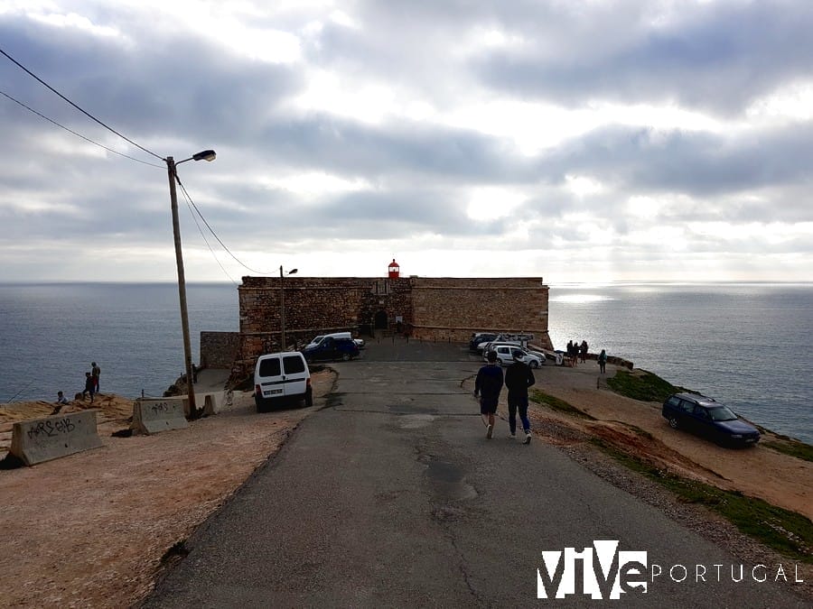 Faro de Nazaré