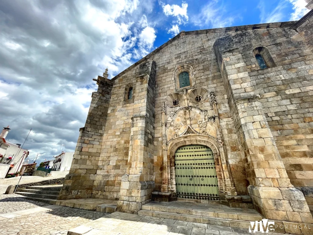 Iglesia de San Miguel de Freixo de Espada à Cinta