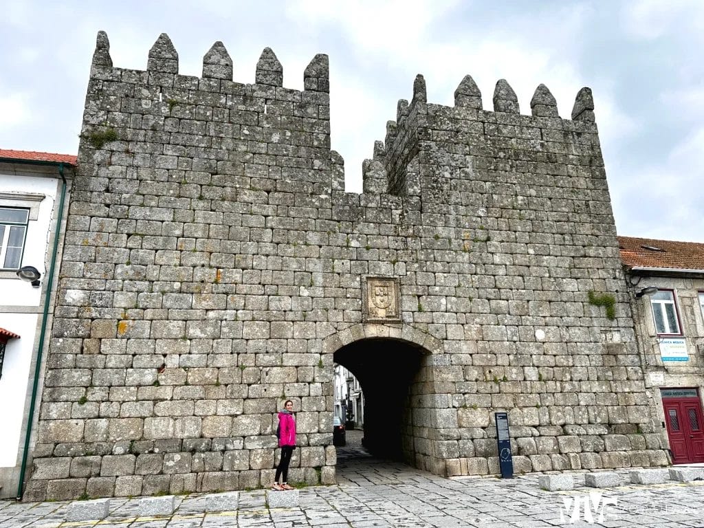 Portas d’El Rei, principal acceso al recinto amurallado