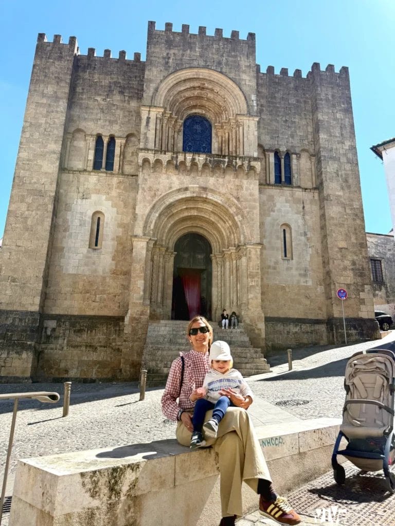 Fachada de la Sé Velha