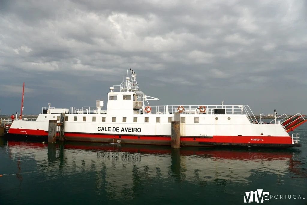 Ferri para ir de Aveiro a São Jacinto