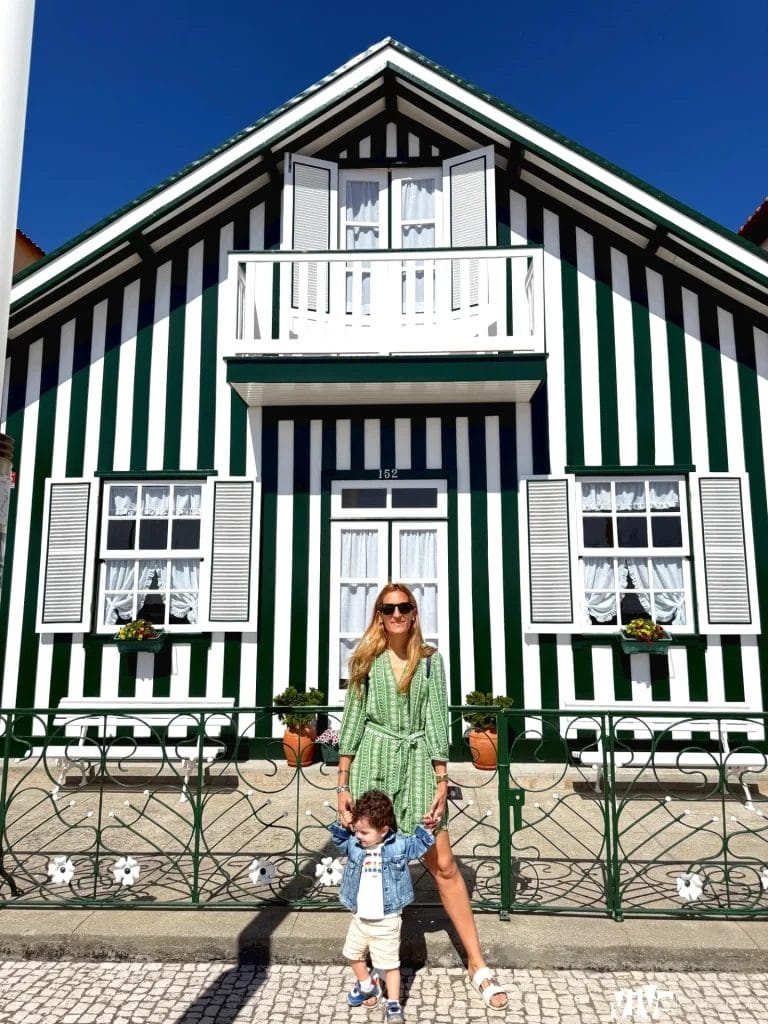 Otra de las coloridas casas que ver en Costa Nova