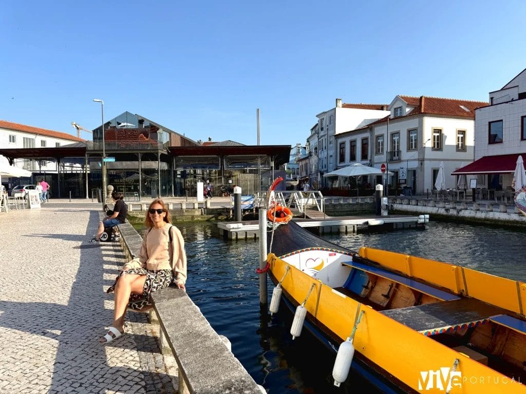 'Moliceiros' atracados en el barrio de Beira Mar