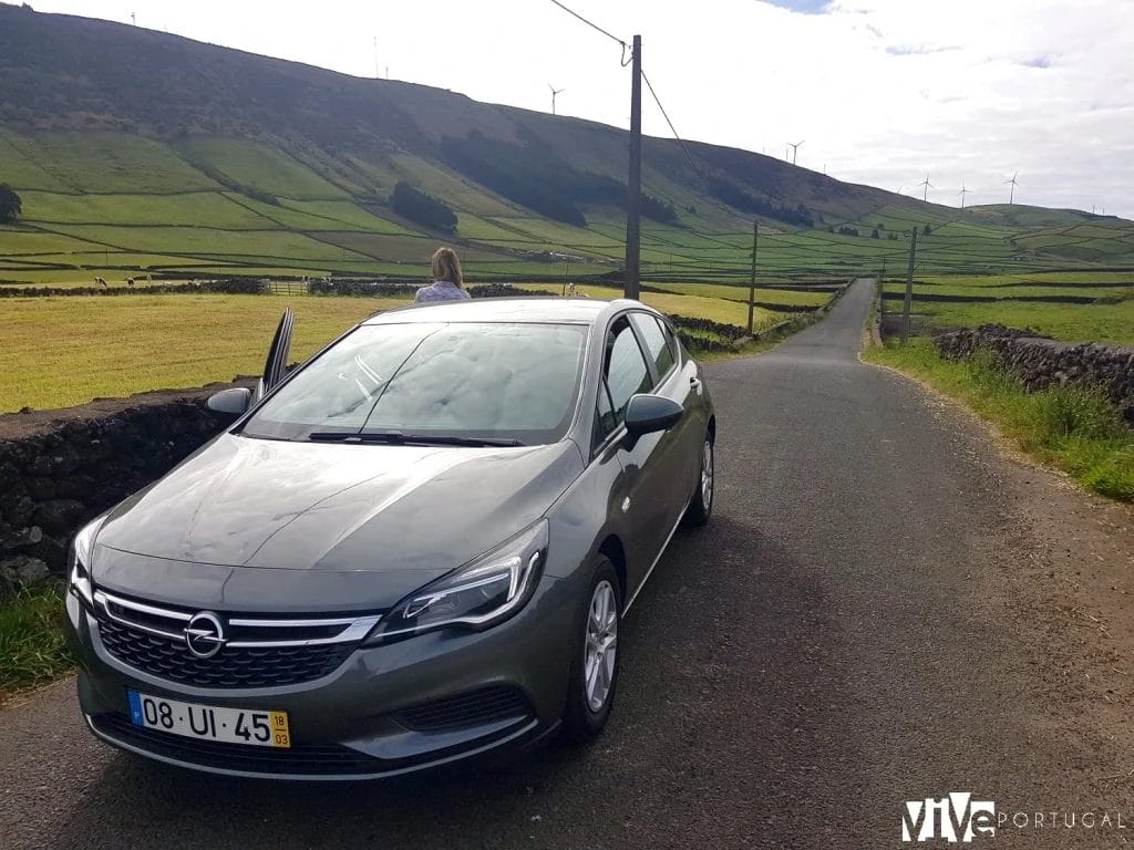 Nuestro coche de alquiler en Terceira