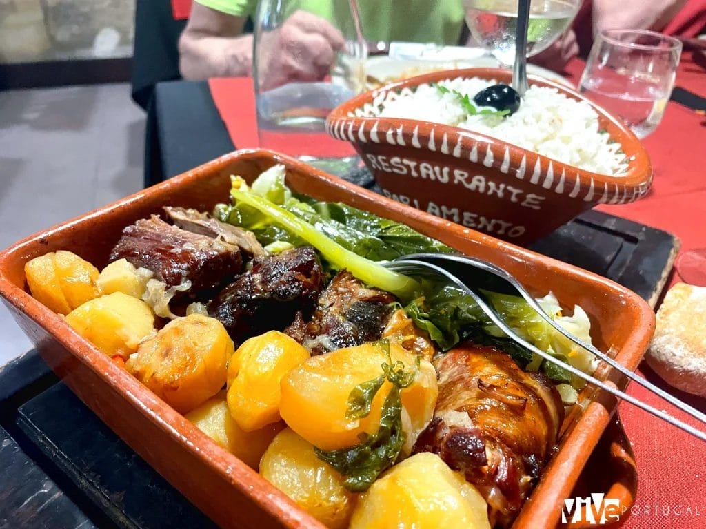 Ternera arouquesa guisada en Parlamento